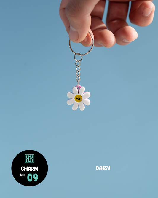 #009 Daisy Charm